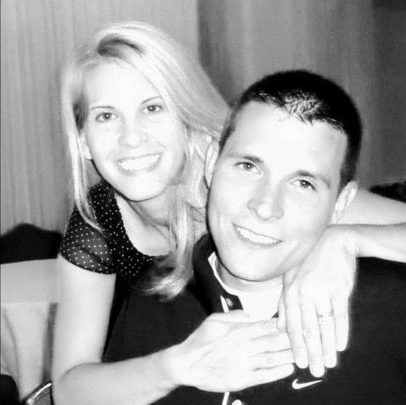 Meet your Posher, Jenny - Picture 2 of 3